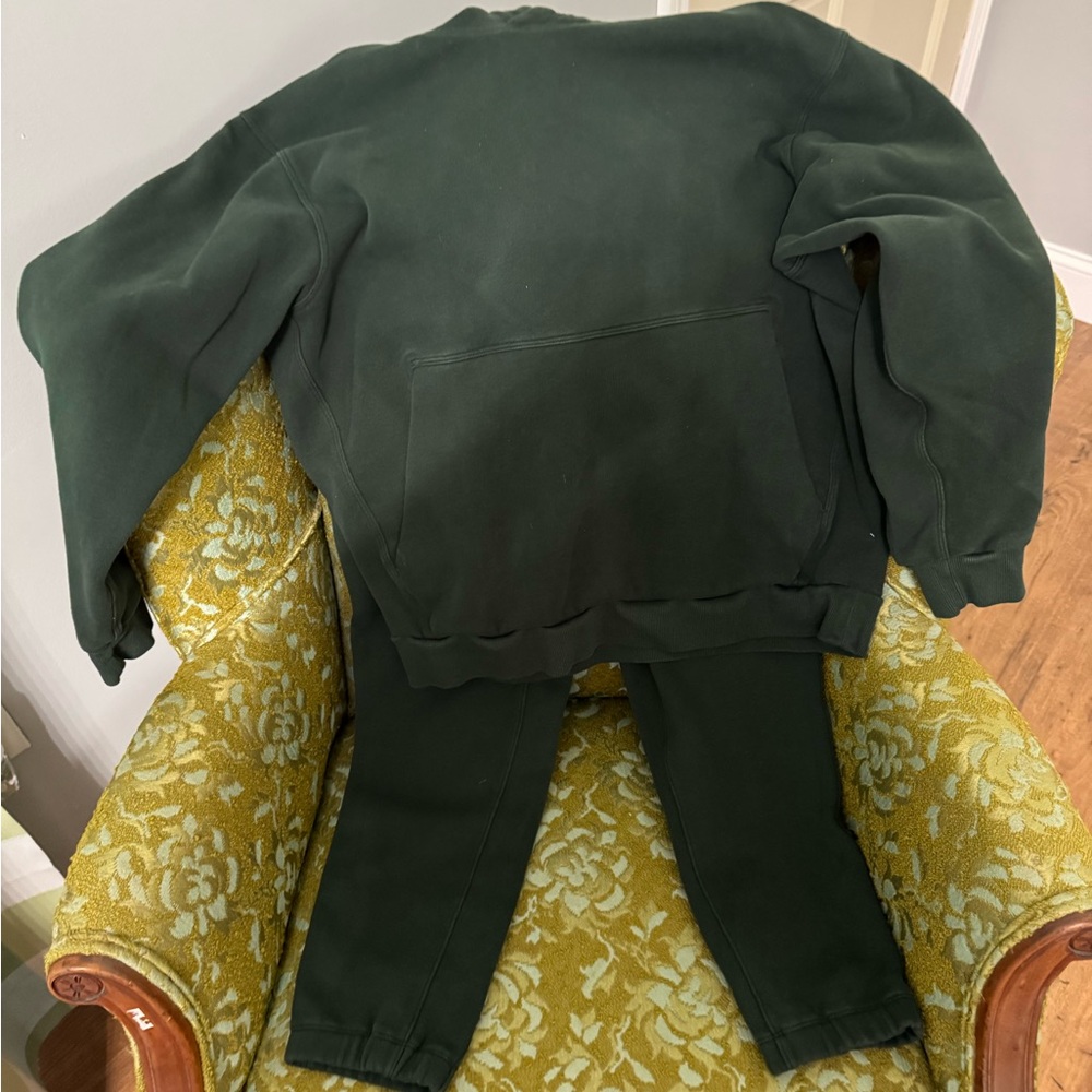 Lululemon Athletica Forest Green Set